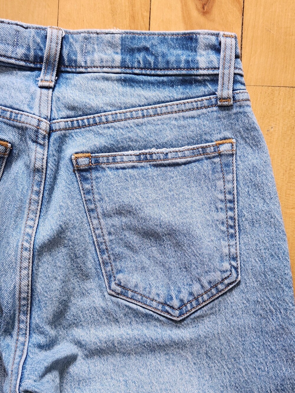 Abercrombie The 90s Baggy Low Rise Jean - 24 Long - Picture 10 of 12